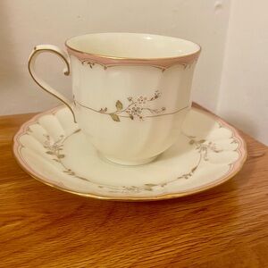 Mikasa Monticello Pink and Gold Floral Teacup Set